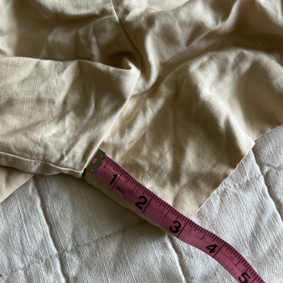 Mango Tan Pleated Shorts - Picture 5 of 10